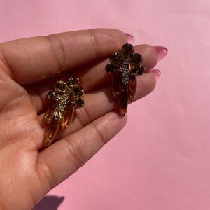 SOLD‼️Vintage Elegant Gold Amber Earrings